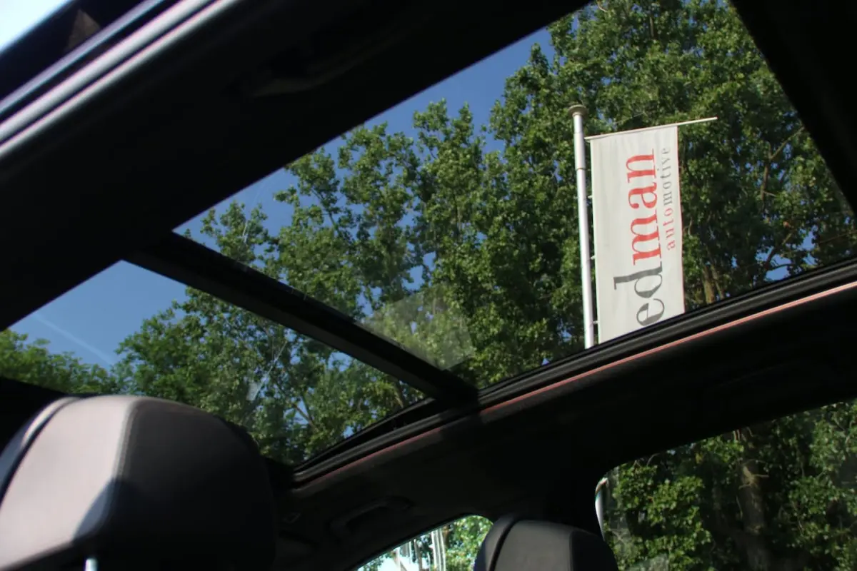 XDrive40i High Executive 7p. DEALER OND. PANO-DAK