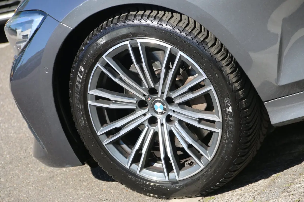 330i High Executive CAMERA AUTOMAAT