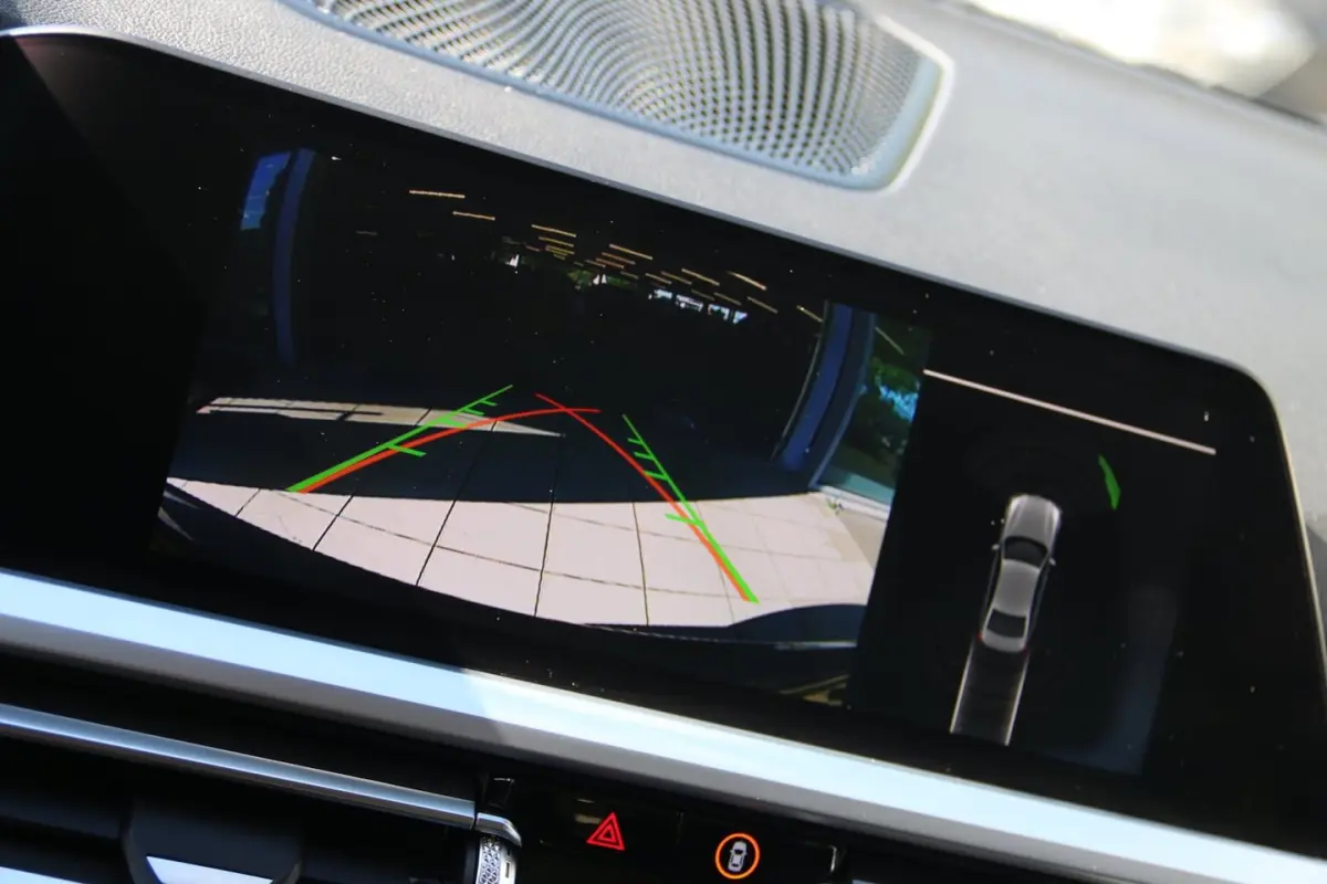 330i High Executive CAMERA AUTOMAAT