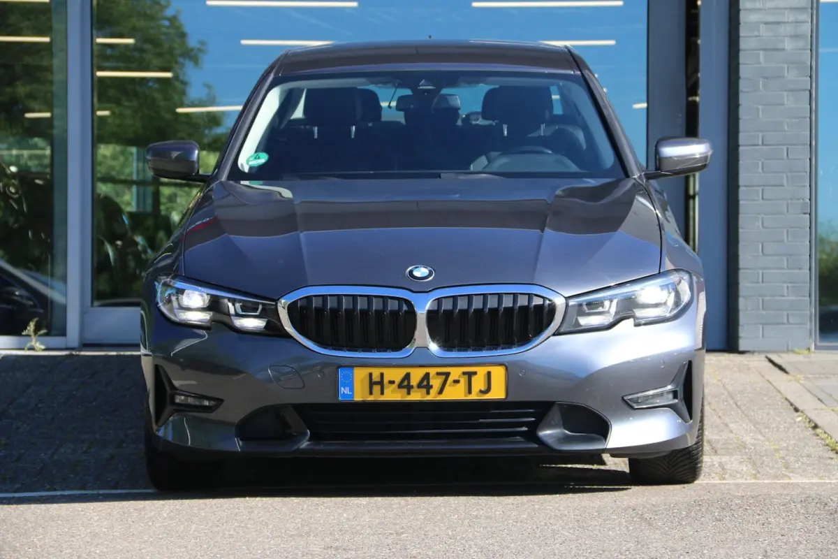 330i High Executive CAMERA AUTOMAAT