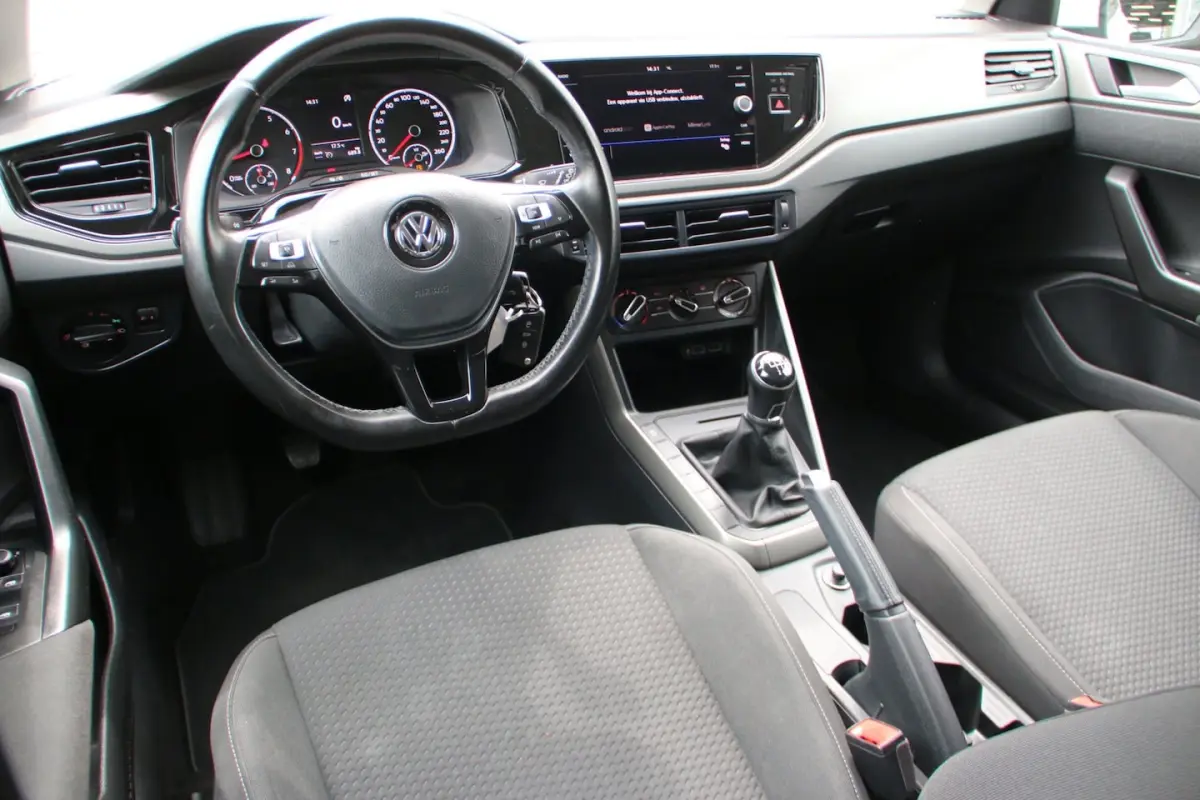 1.0 TSI Comfortline Business