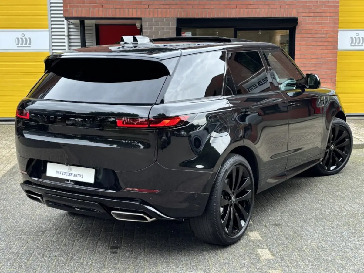 Landrover P460e Dynamic HSE Black Pack Pano 23" Massage *NW 151K