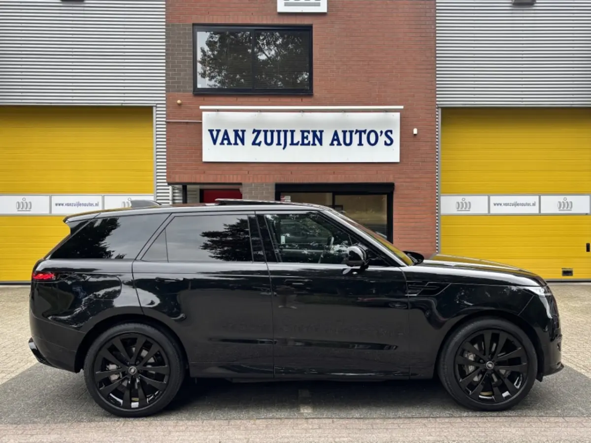 Landrover P460e Dynamic HSE Black Pack Pano 23" Massage *NW 151K