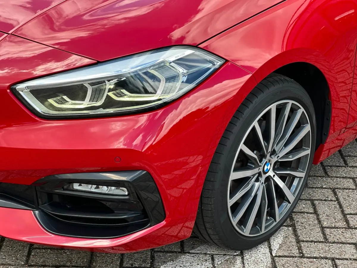 118i Executive Edition/PANO-DAK/NAVI/CARPLAY/LED/NL AUTO NAP