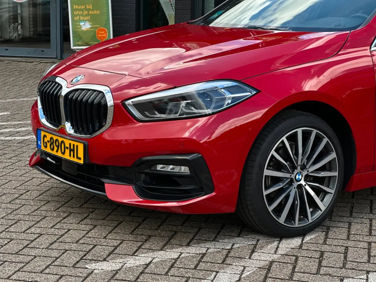 118i Executive Edition/PANO-DAK/NAVI/CARPLAY/LED/NL AUTO NAP