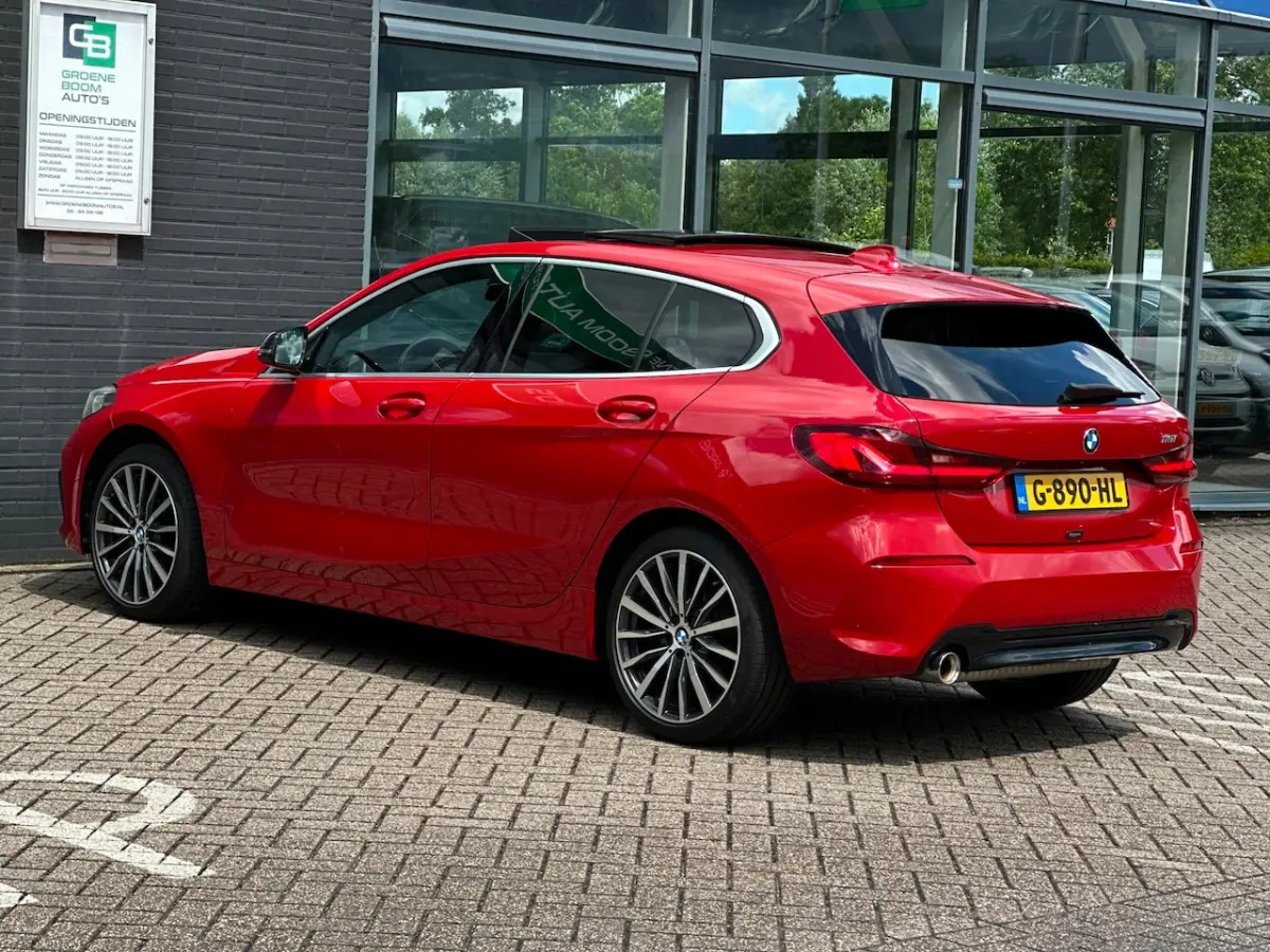 118i Executive Edition/PANO-DAK/NAVI/CARPLAY/LED/NL AUTO NAP