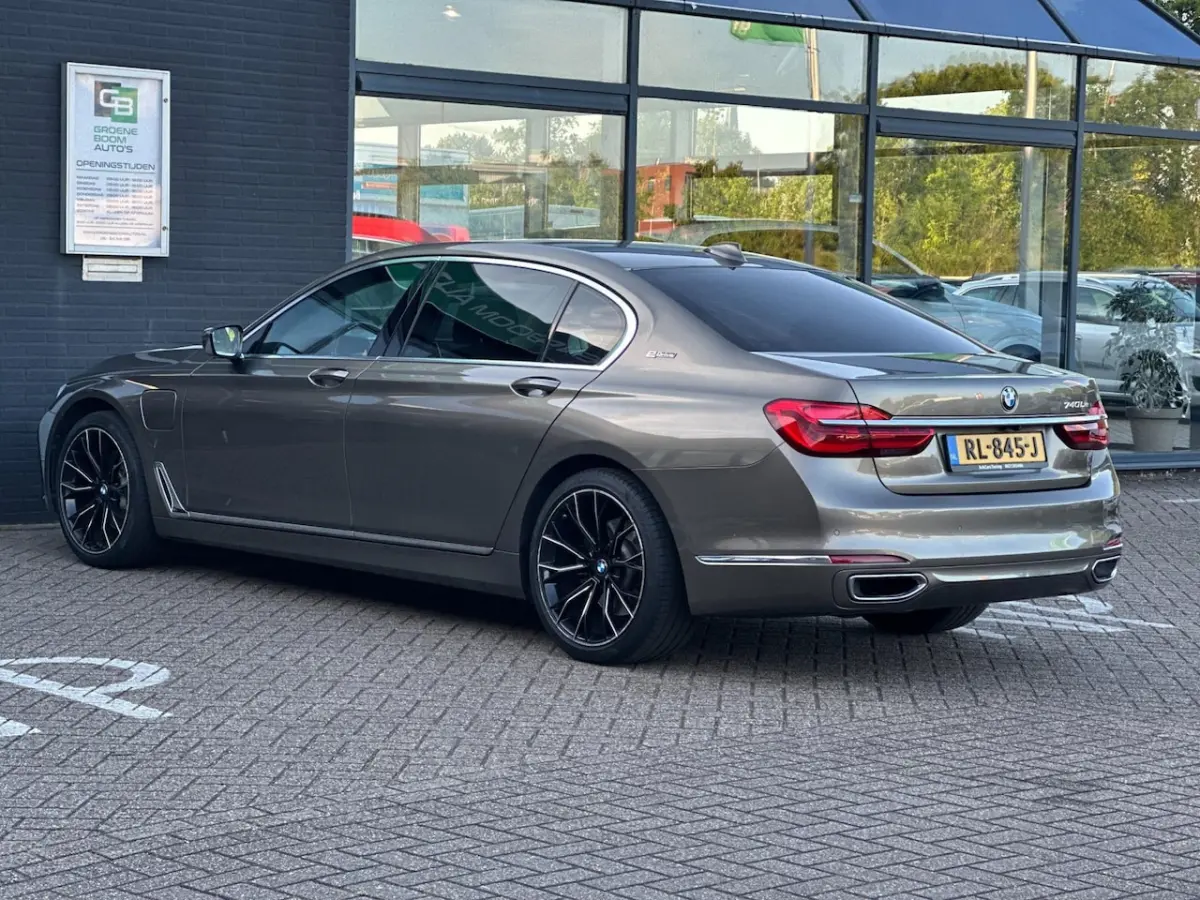 740Le iPerformance High Executive/PANO-DAK/360 CAMERA/NL-AUTO NAP