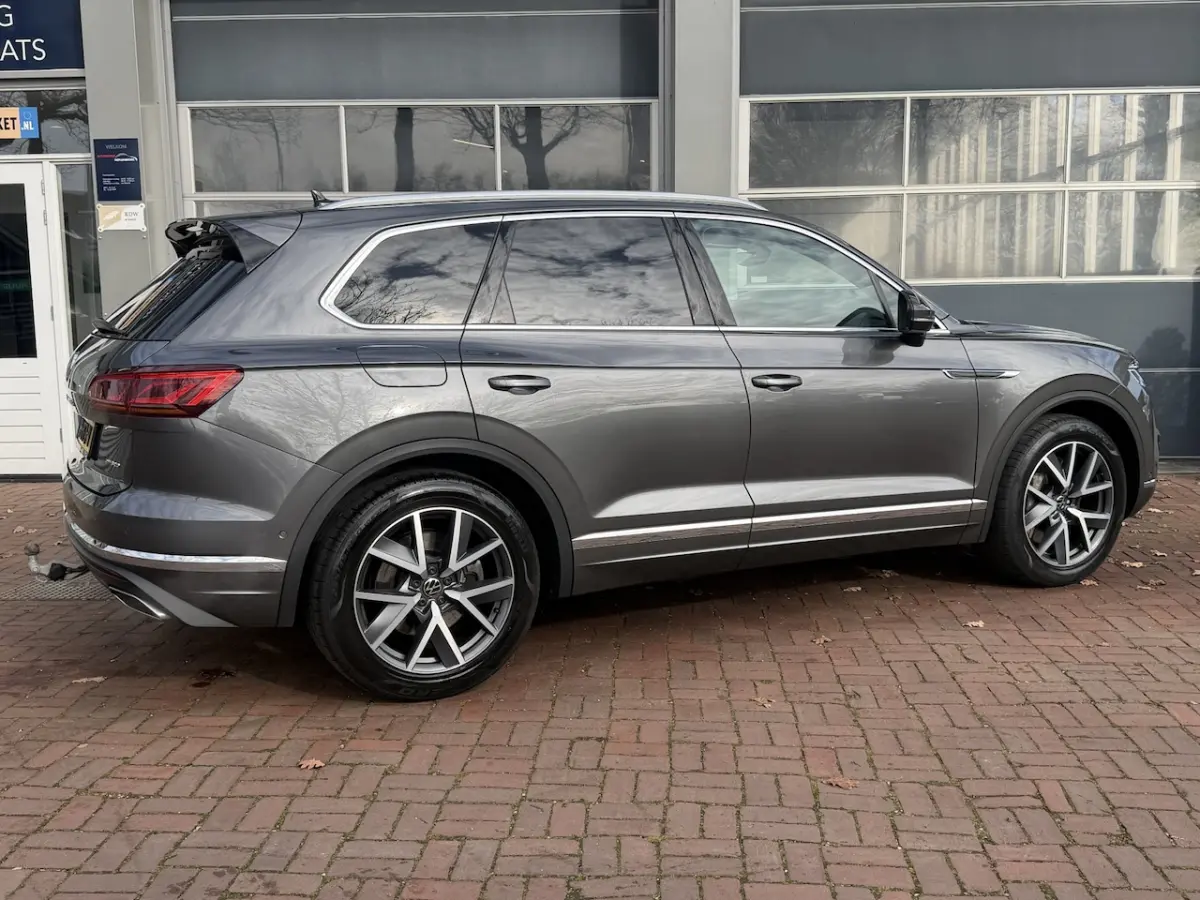3.0 TSi eHybrid 4MOTION km 48.000 nap 1e eigenaar