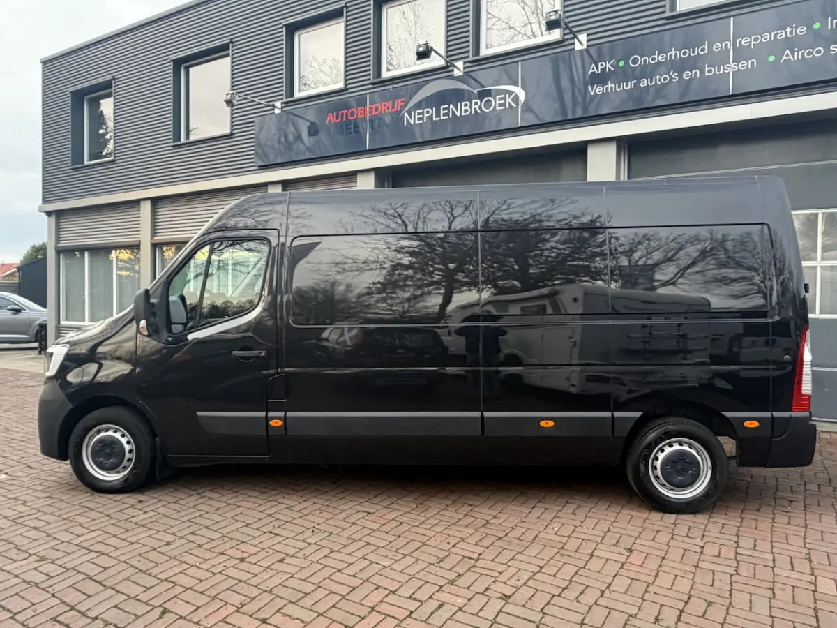 T35 2.3 dCi 135 L3H2 Work Edition 2023 Km 90.000 Uniek Vol optie