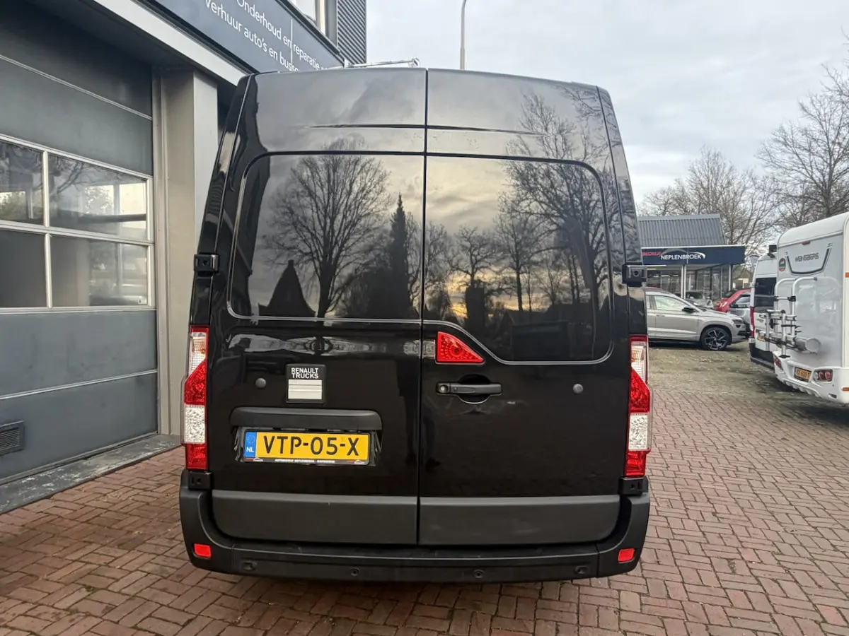 T35 2.3 dCi 135 L3H2 Work Edition 2023 Km 90.000 Uniek Vol optie