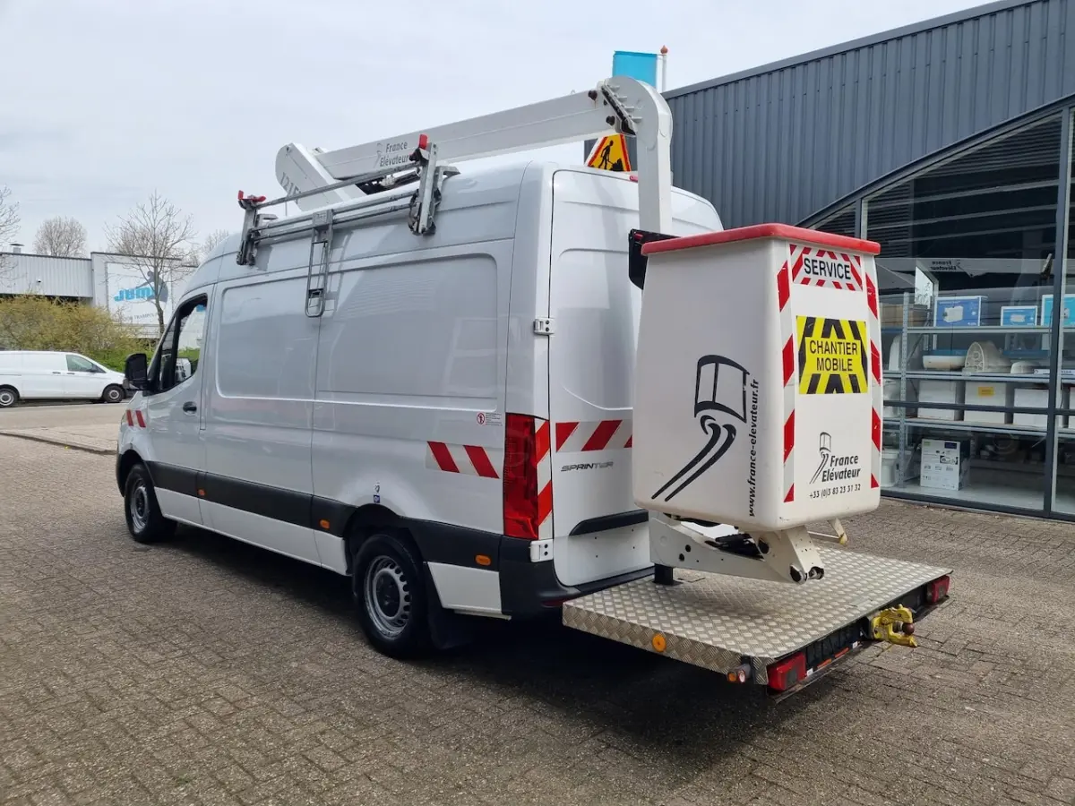 316 CDI/ Hoogwerker/ Platform 12.5m/ 889 WH