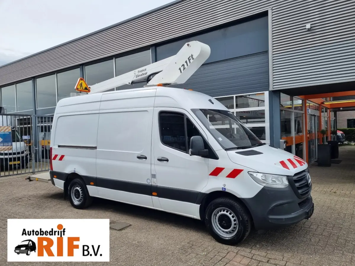 316 CDI/ Hoogwerker/ Platform 12.5m/ 889 WH