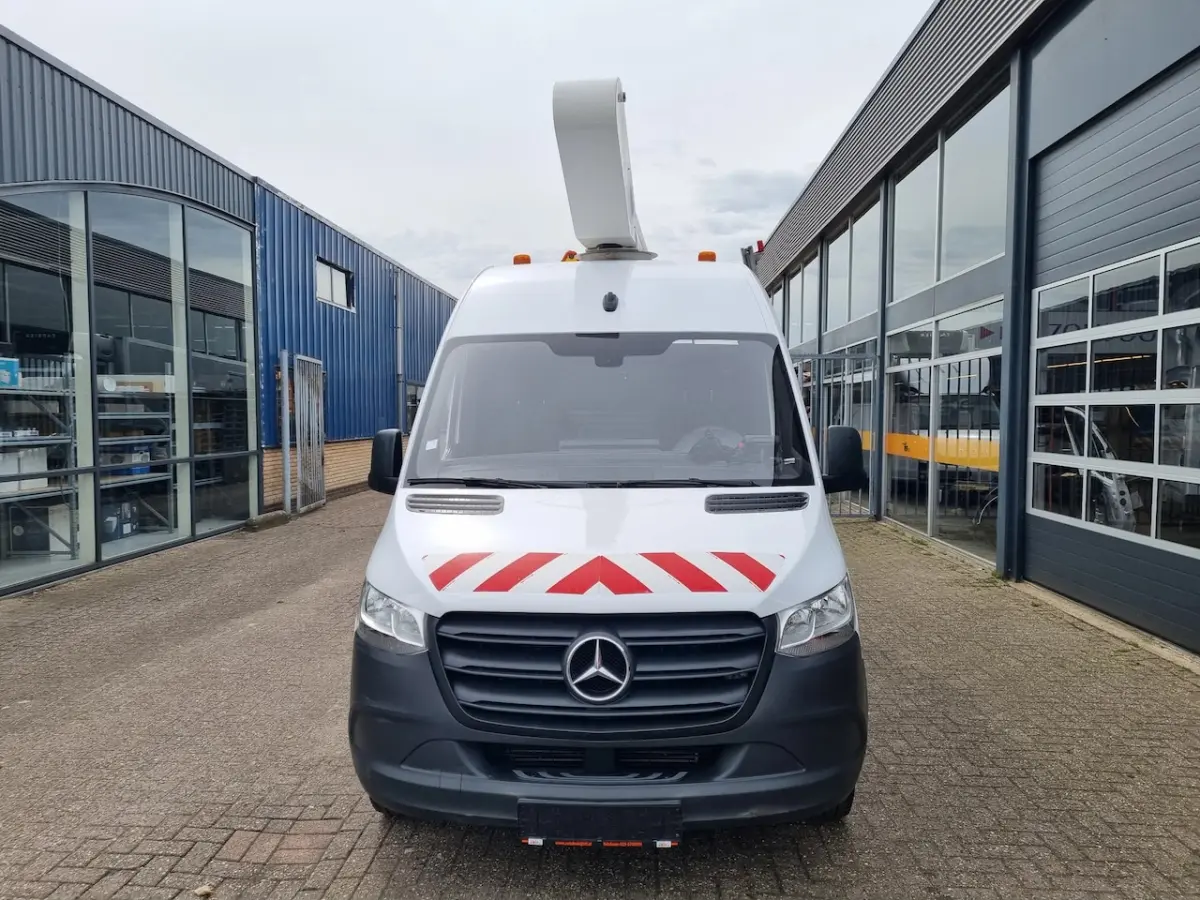 316 CDI/ Hoogwerker/ Platform 12.5m/ 889 WH