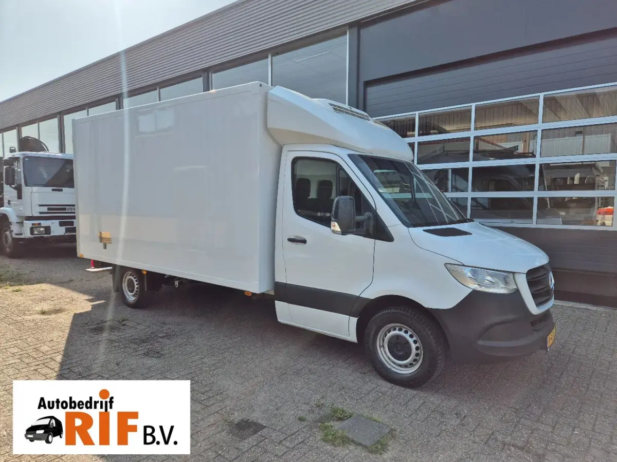 316 CDI Kuhlkoffer Thermoking V300MAX st 230V Euro 6D (4)