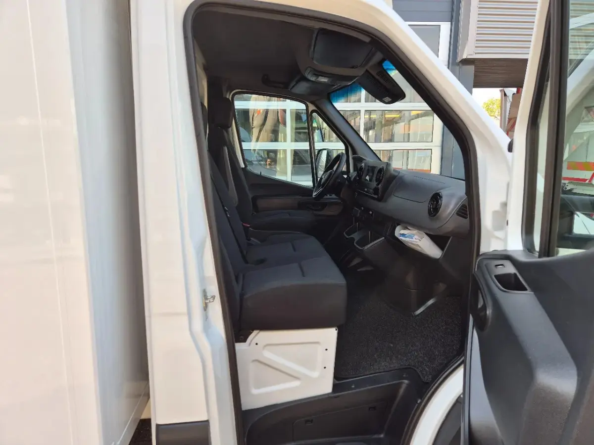 316 CDI Kuhlkoffer Thermoking V300MAX st 230V Euro 6D (4)