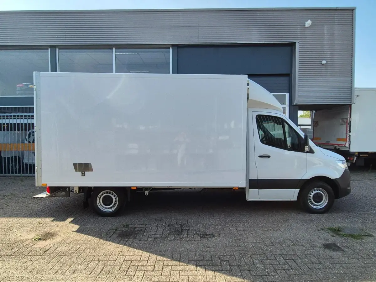 316 CDI Kuhlkoffer Thermoking V300MAX st 230V Euro 6D (4)