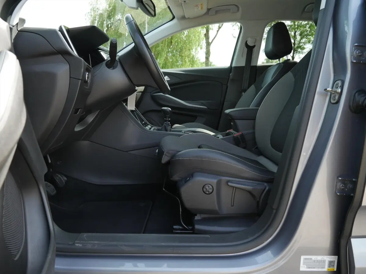 1.2 Turbo 130pk S&S Business Elegance | Navi Pro | Camera | CarPlay | Trekhaak |