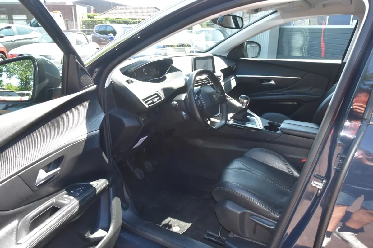 1.2 131 PK Blue Lease Executive, N.A.P, Camera, PDC, led verlichting, Trekhaak