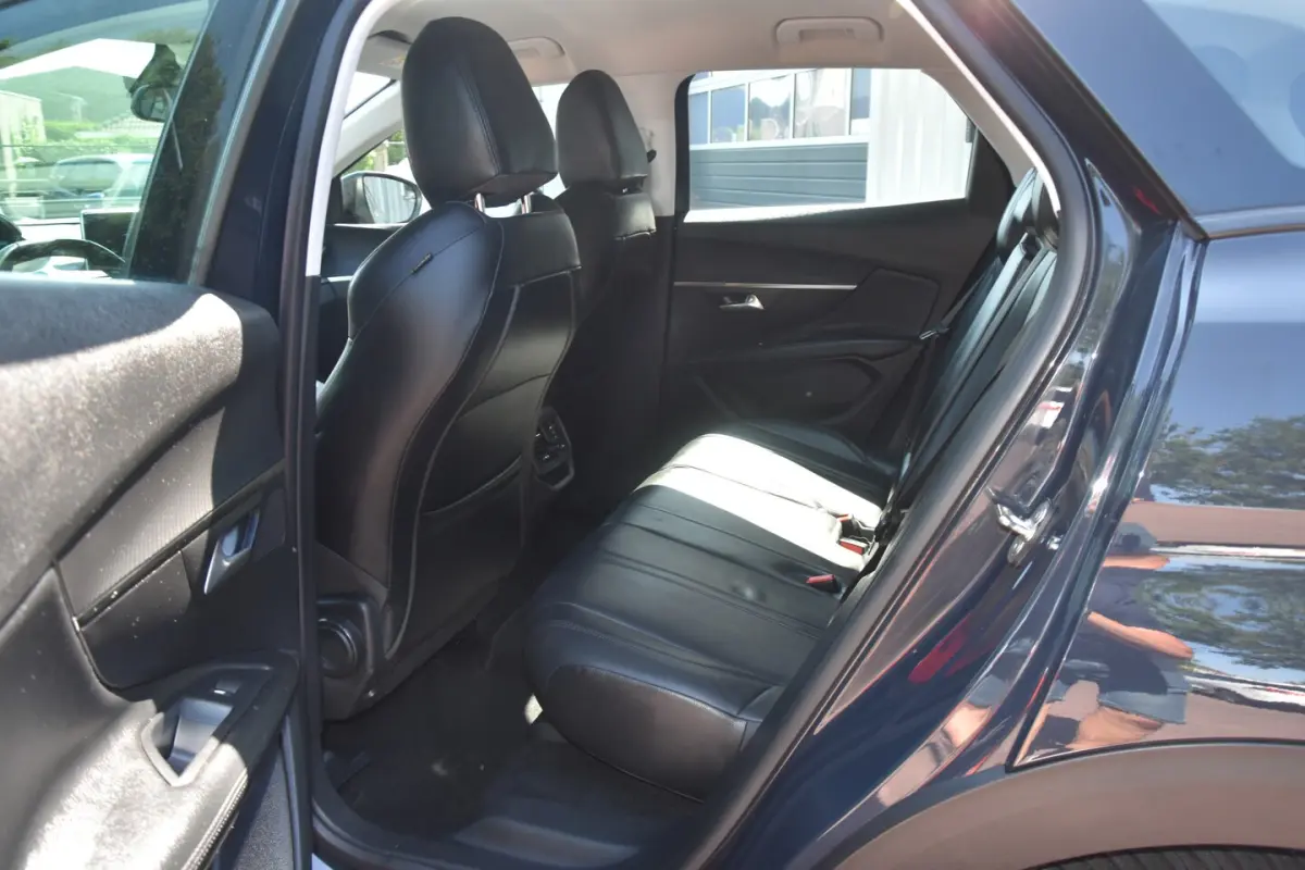 1.2 131 PK Blue Lease Executive, N.A.P, Camera, PDC, led verlichting, Trekhaak