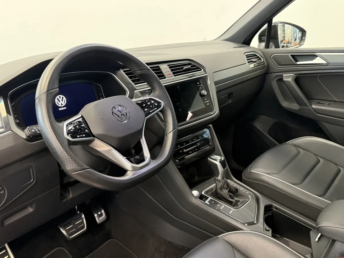 1.4 TSI eHybrid R-Line Business+ Virtual Cockpit PAnoramadak PDC 360 camera