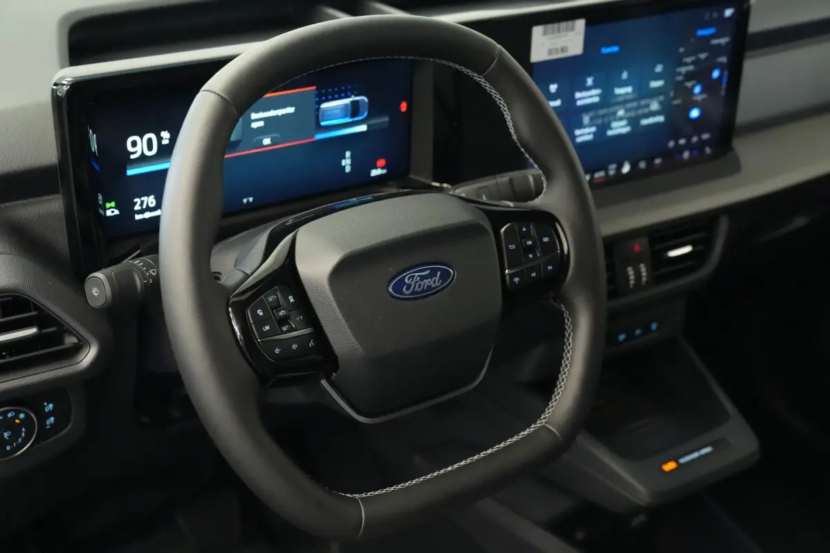 Limited 54 kWh PDC ACC Climate Carplay