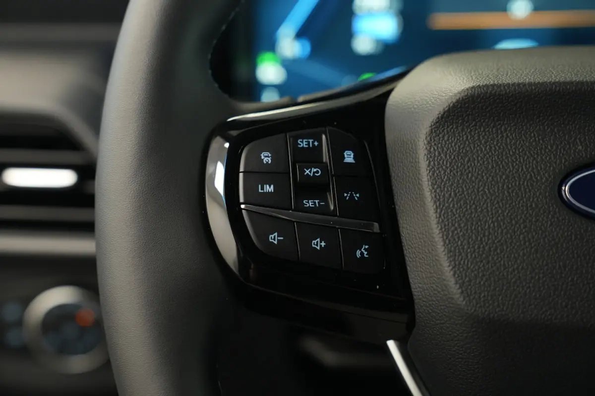 Limited 54 kWh PDC ACC Climate Carplay