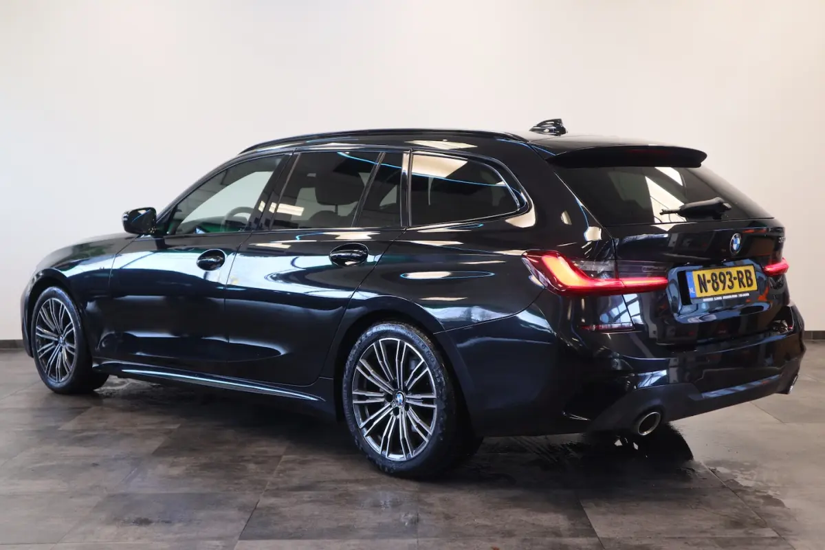 320i M-Sport Business Edition Climate/Cruise Navi PDC NAP 24 Maanden garantie* (Vraag naar