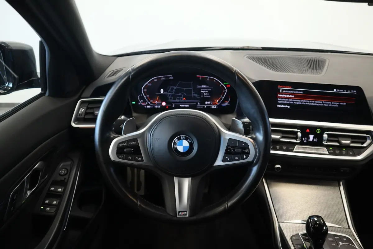 320i M-Sport Business Edition Climate/Cruise Navi PDC NAP 24 Maanden garantie* (Vraag naar
