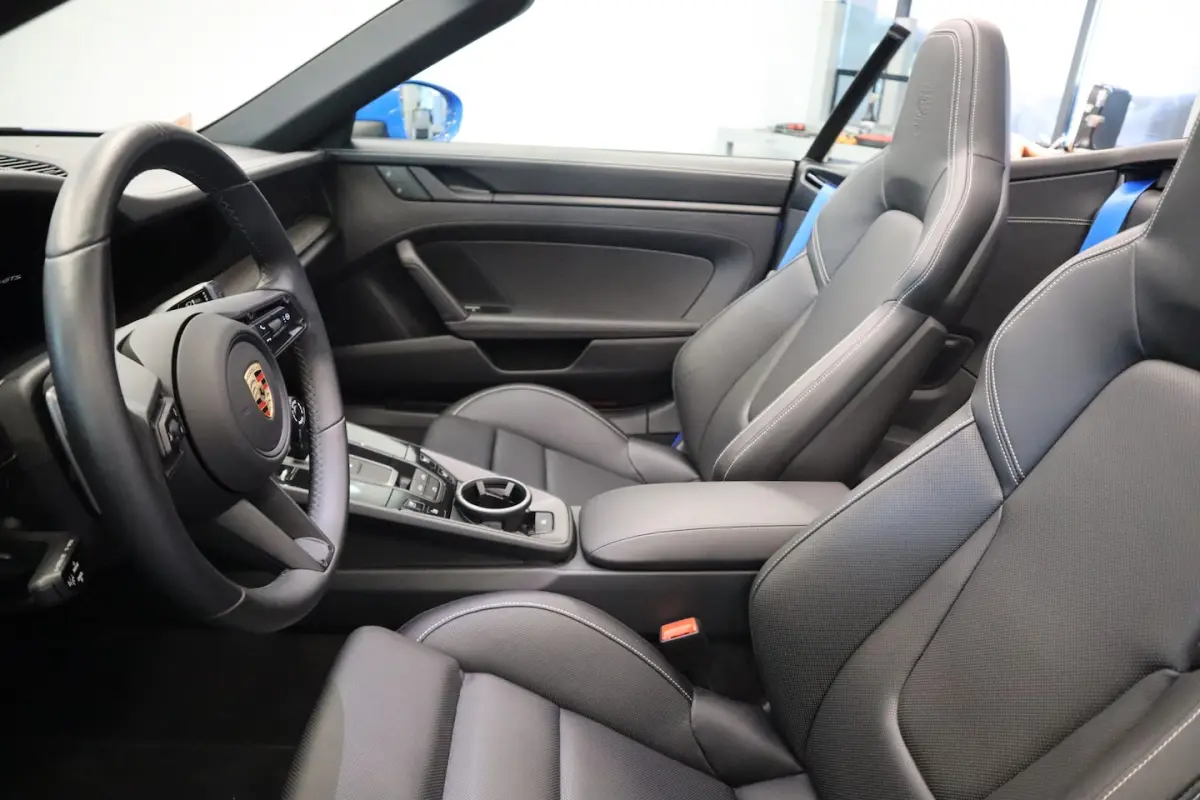 3.0 Carrera 4 GTS Sport Chrono X- Sight NL Auto 480PK Shark blue Dealer onderhouden 24 Maa
