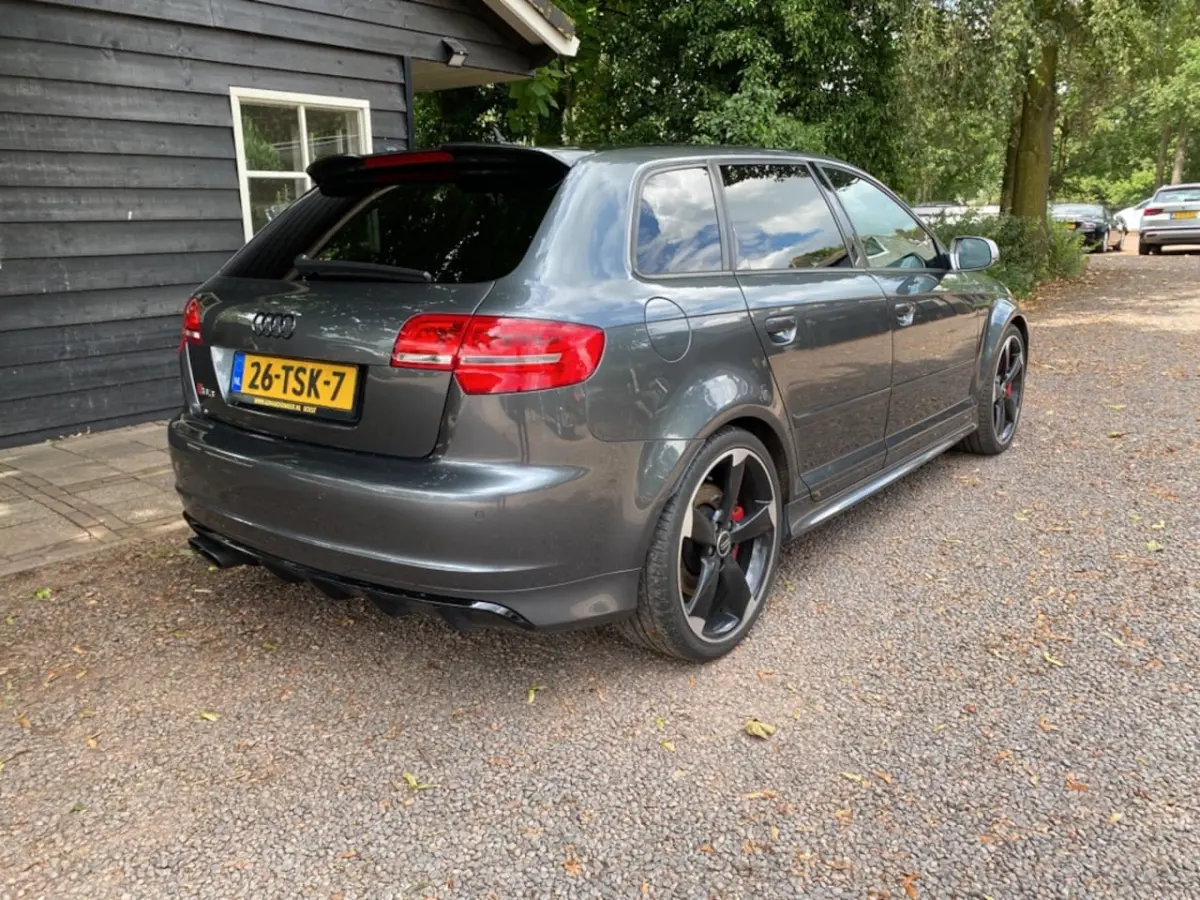 Sportback 2.5 T Quattro PL Perf. NL.COLLECTORS.AUTO