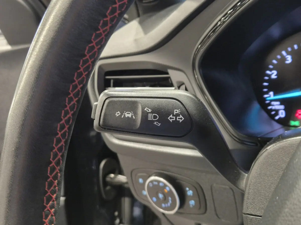 1.0 EcoBoost Titanium Business Navigatie | LED | Camera | Carplay | Clima
