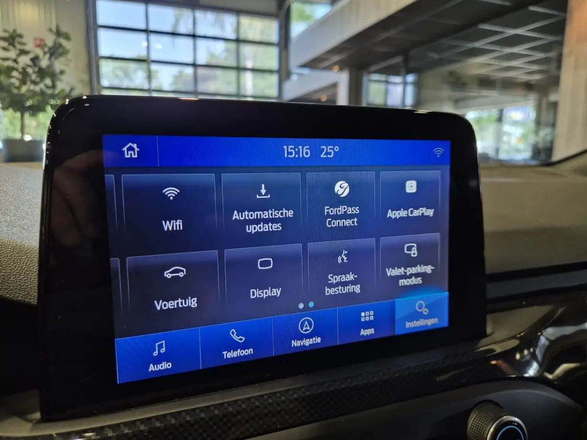 1.0 EcoBoost Titanium Business Navigatie | LED | Camera | Carplay | Clima
