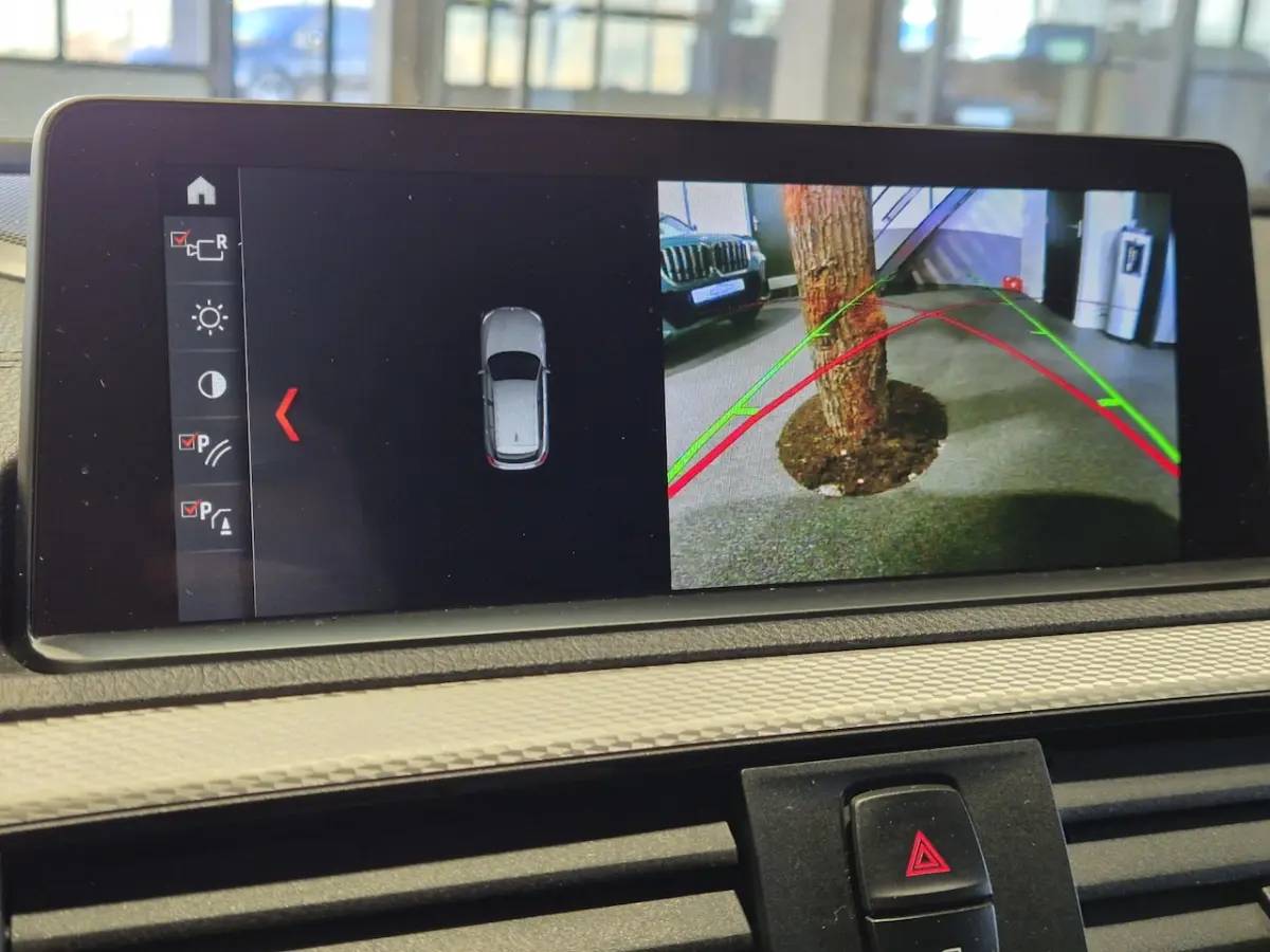 M-Sport Shadow Edition Camera | Leder | Stoelverwarming | Zwarte hemel | CarPlay | Cruise