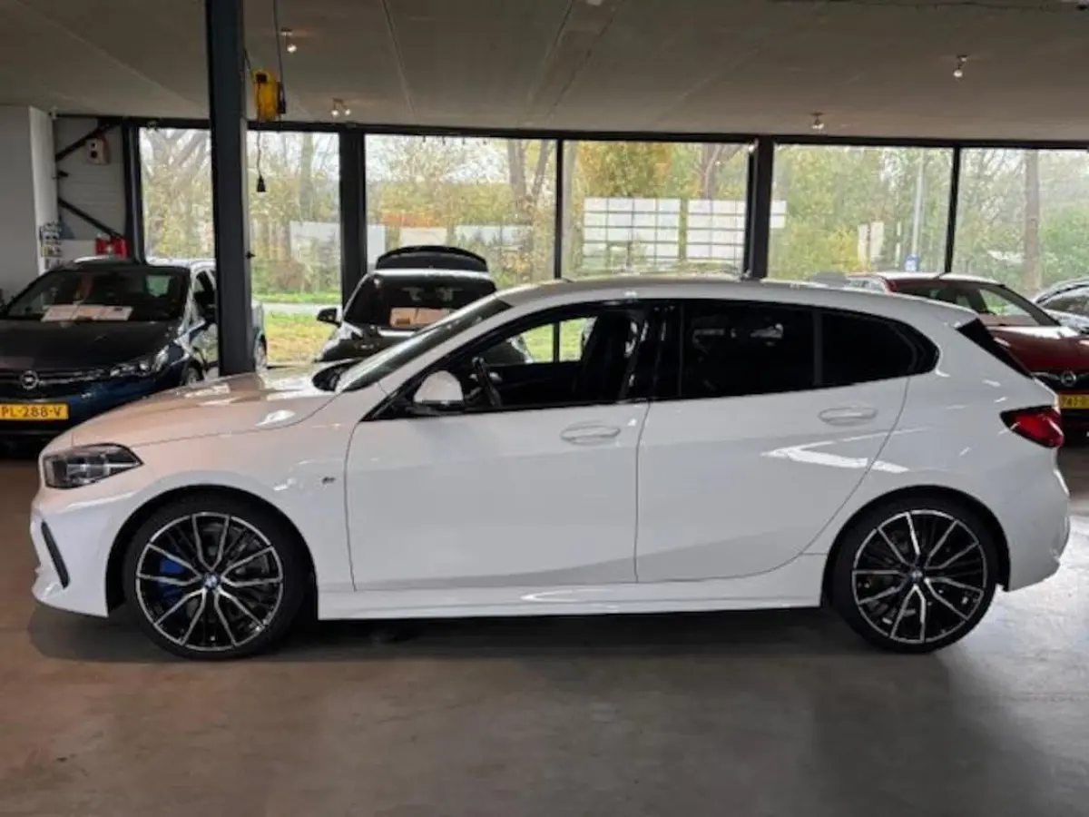 (f40) 118i 140pk Executive M-Sport plus Pack