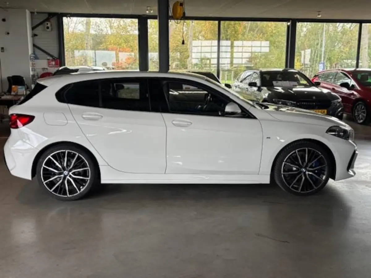 (f40) 118i 140pk Executive M-Sport plus Pack