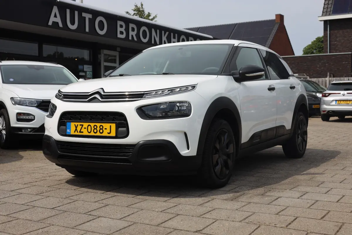 1.2 I LED I BLUETOOTH I CRUISE