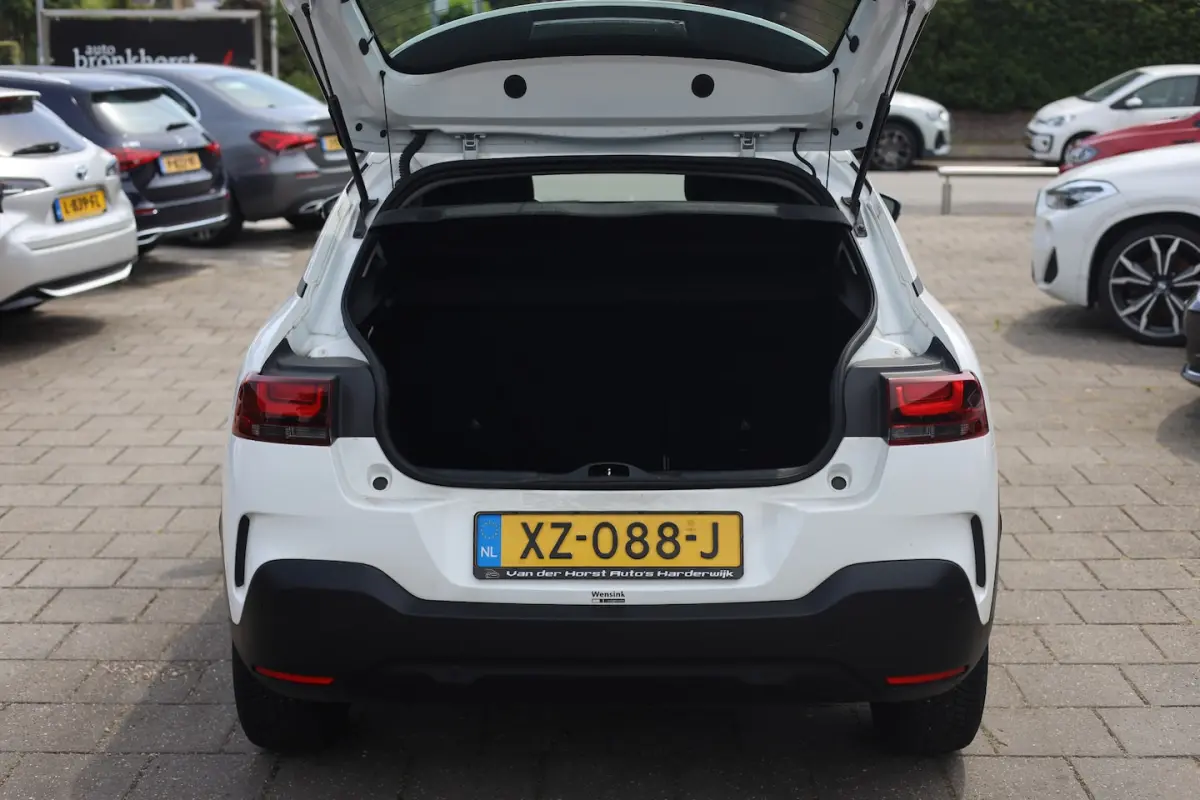 1.2 I LED I BLUETOOTH I CRUISE