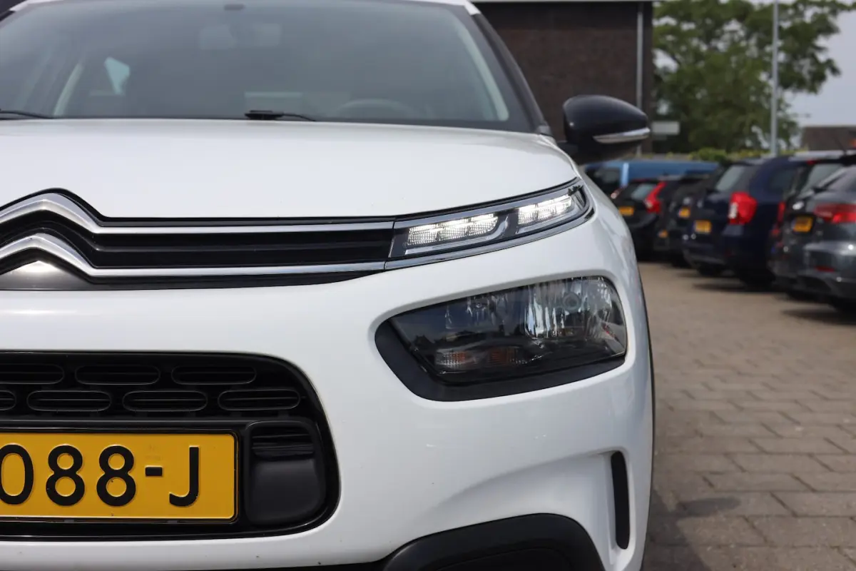 1.2 I LED I BLUETOOTH I CRUISE