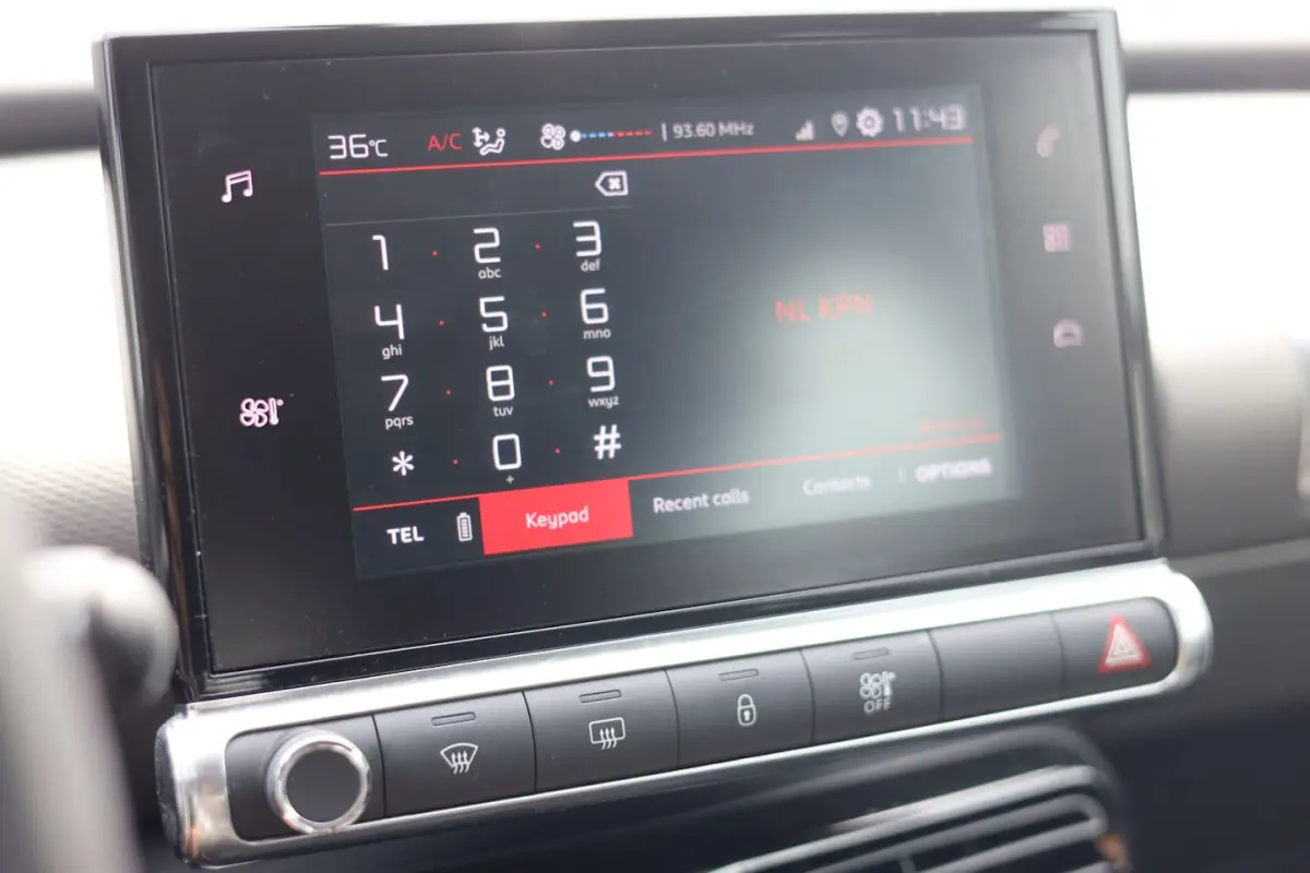 1.2 I LED I BLUETOOTH I CRUISE