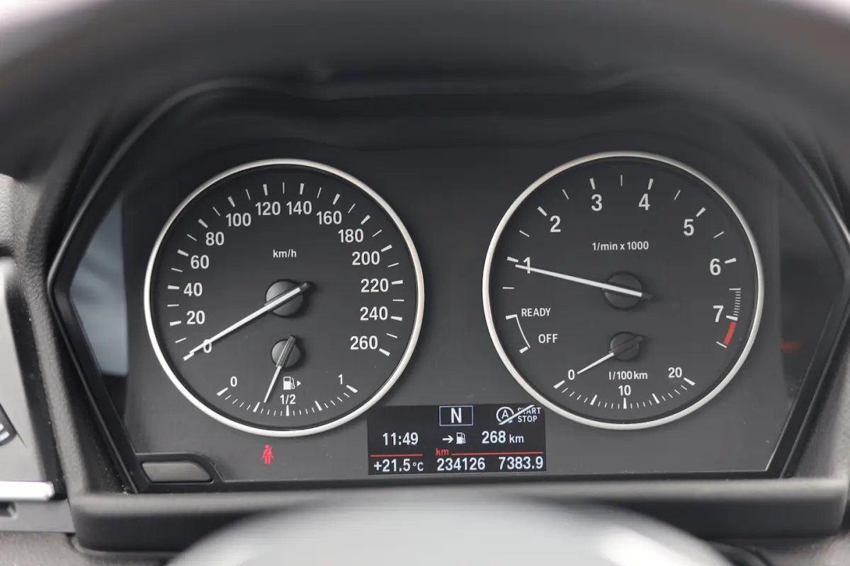 218i SPORT | PANO | NAVIGATIE | 17 INCH