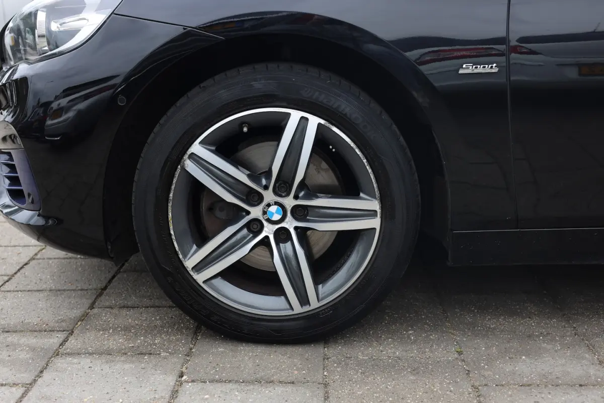 218i SPORT | PANO | NAVIGATIE | 17 INCH