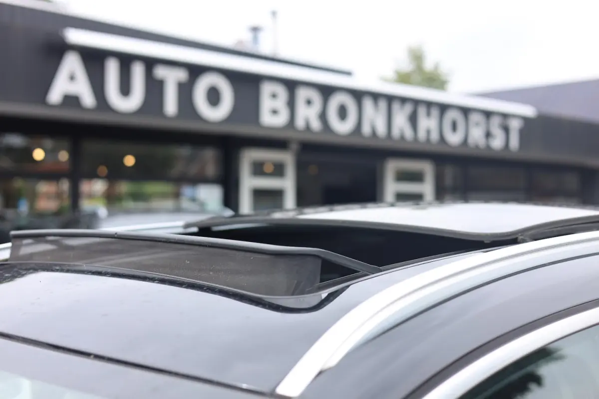 218i SPORT | PANO | NAVIGATIE | 17 INCH