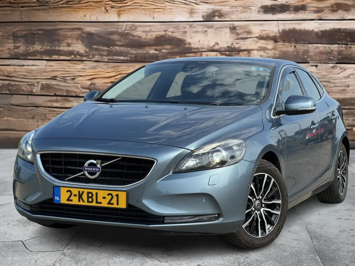 Volvo V40 2013 Benzine Automatisch leasen