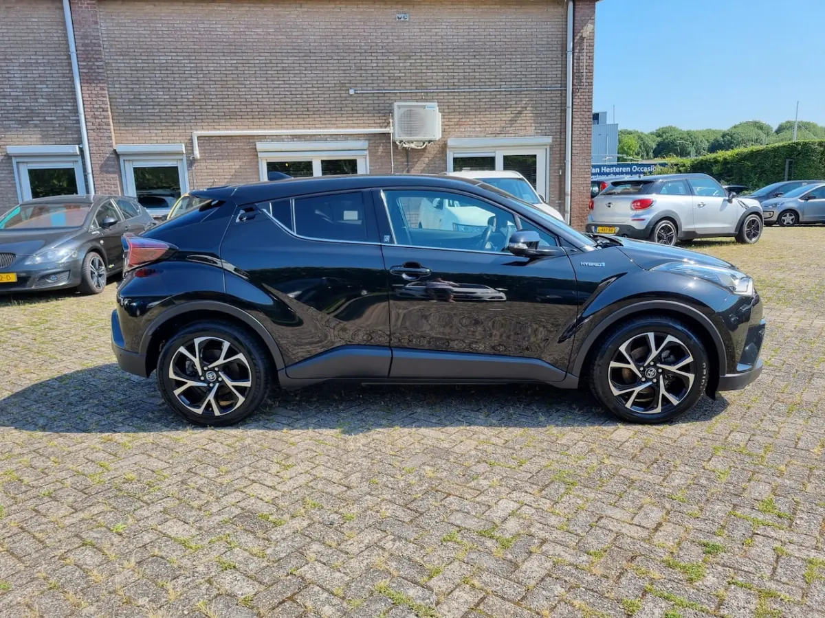 1.8 Hybrid Dynamic âZEER MOOIE AUTO