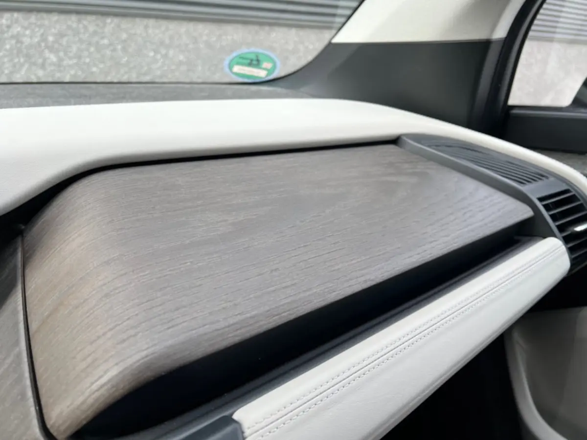 S 184pk Executive 120Ah 42 kWh/*Kashmir silver*/Lodge/Sunroof/Carplay/W-pomp/Camera/3-fase