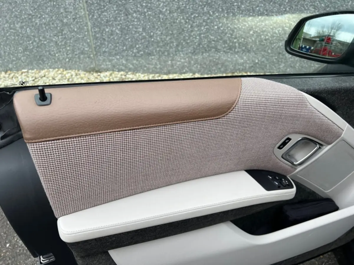 S 184pk Executive 120Ah 42 kWh/*Kashmir silver*/Lodge/Sunroof/Carplay/W-pomp/Camera/3-fase