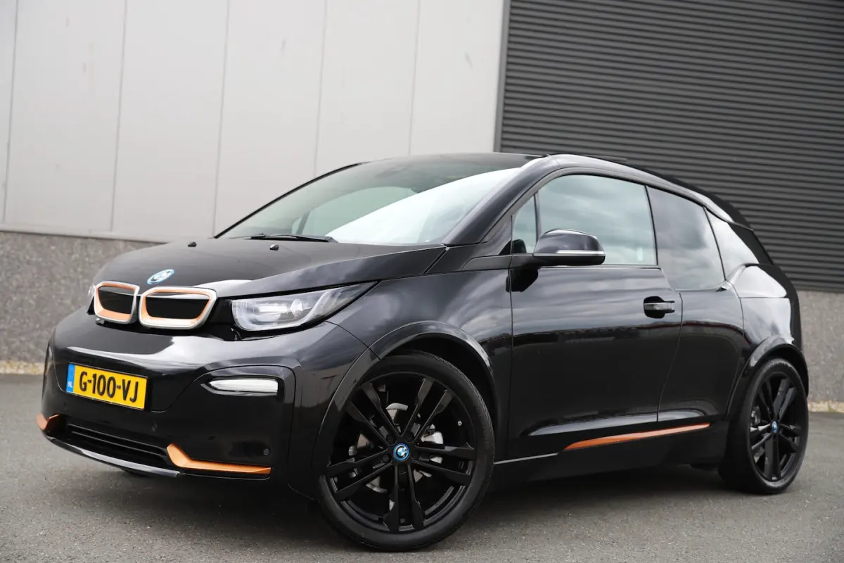S 184pk /120Ah 42 kWh*RoadStyle*/Sunroof/Adaptive/H-Kardon/Carplay/W-pomp/3-fase