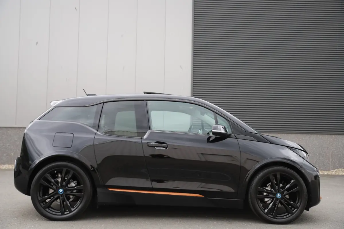S 184pk /120Ah 42 kWh*RoadStyle*/Sunroof/Adaptive/H-Kardon/Carplay/W-pomp/3-fase
