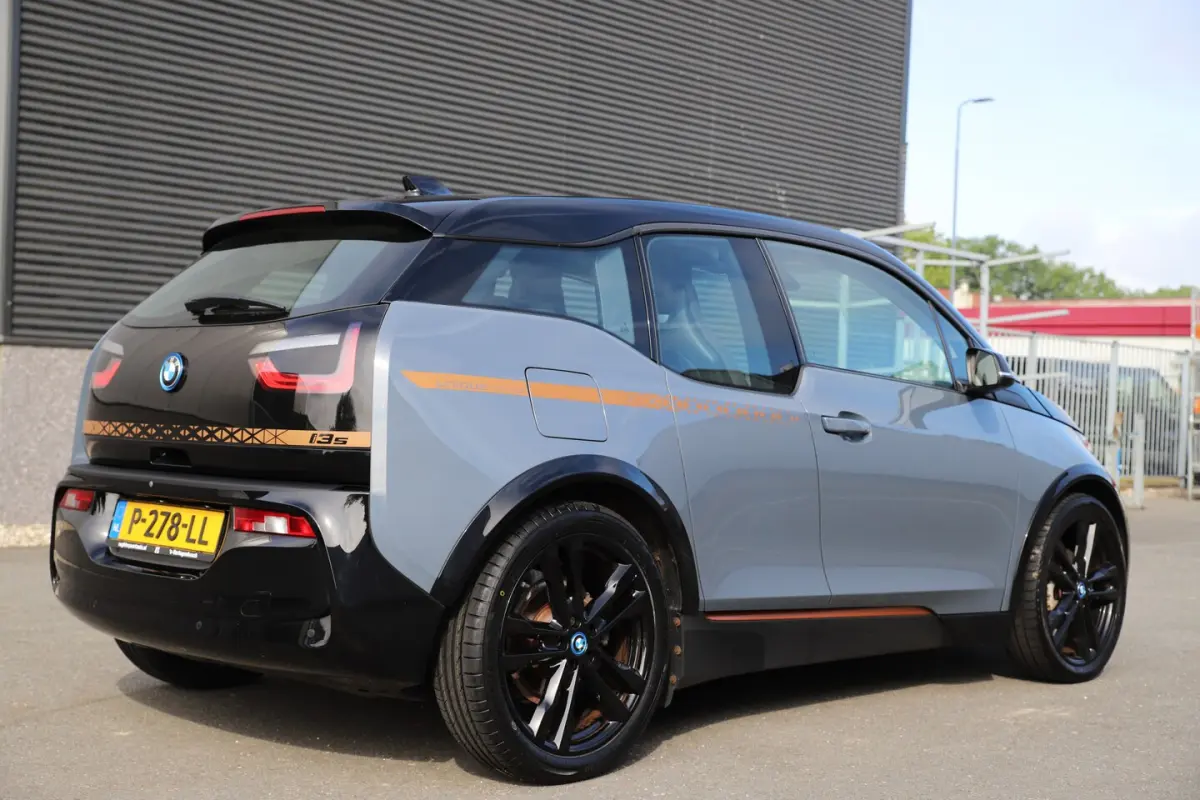 120Ah/42 kWh/*Unique Forever*/Leder/Carplay/W-pomp/Camera/20"/3-fase