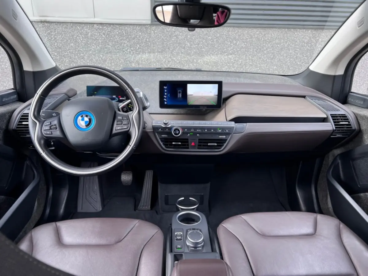 120Ah/42 kWh/*Unique Forever*/Leder/Carplay/W-pomp/Camera/20"/3-fase